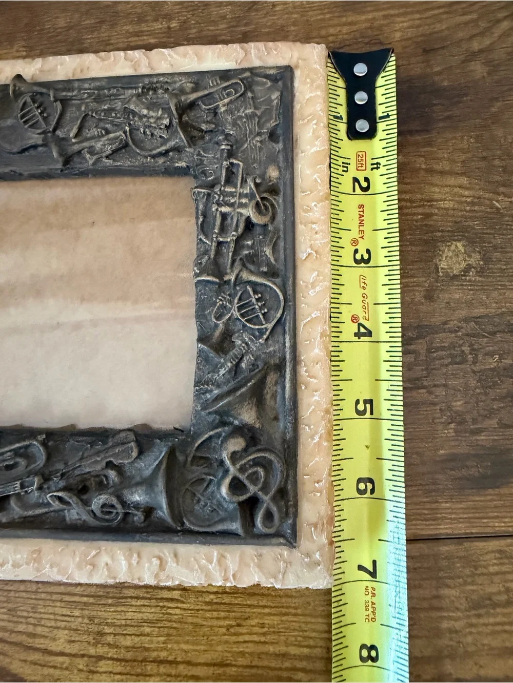 Musical Instrument Picture Frame Trumpet Violin Guitar Bronze Resin Band Decor